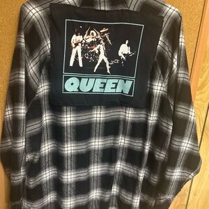 Queen Black and White Graphic Plaid Shirt